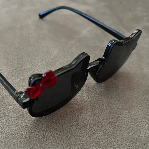Hello kitty kids sunglasses - Picture 3 of 3